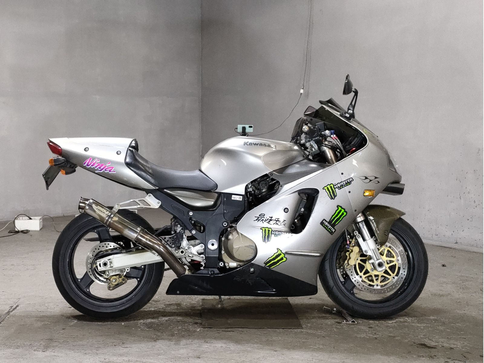 Kawasaki Ninja ZX 12r