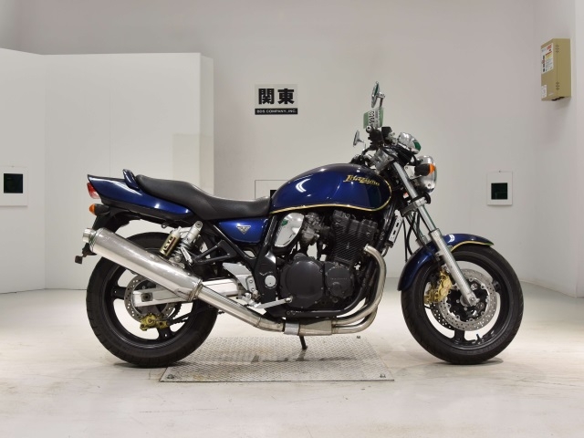 Suzuki GSX 400 Inazuma Scrambler