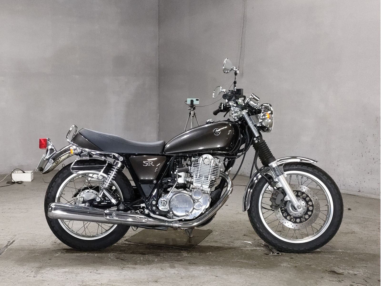 Ветровое стекло на Yamaha sr400