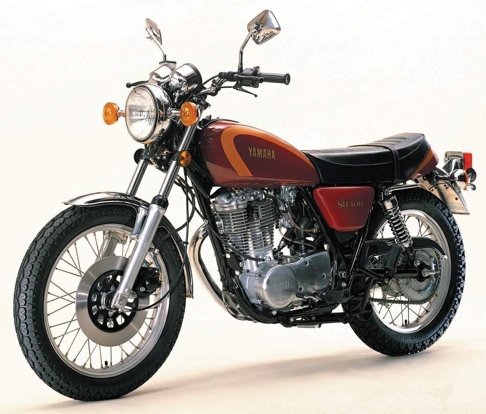 Ретро мотоцикл Yamaha SR400 