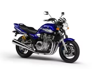 Характеристики мотоцикла Yamaha XJR1300 2004 г